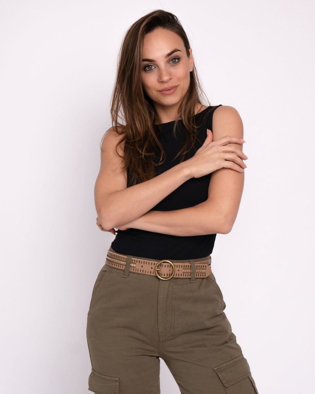 Soraya | Studded Leather Belt with Gold Round Buckle