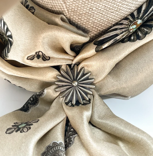 Starburst Scarf Slide